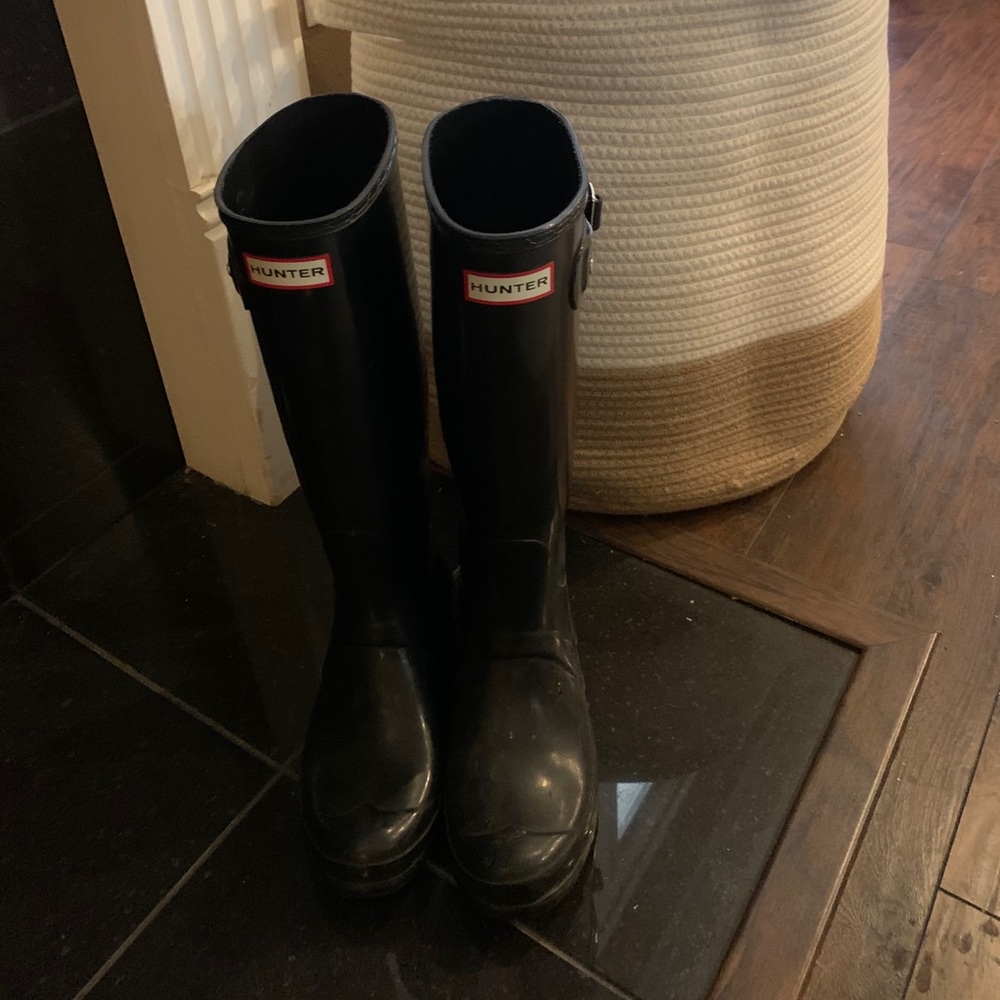 Hunter Boots Tall Black-- Authentic, size 7